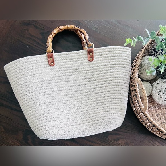 Elegant Cream Tote Bag with Bamboo Handles - Picture 1 of 3